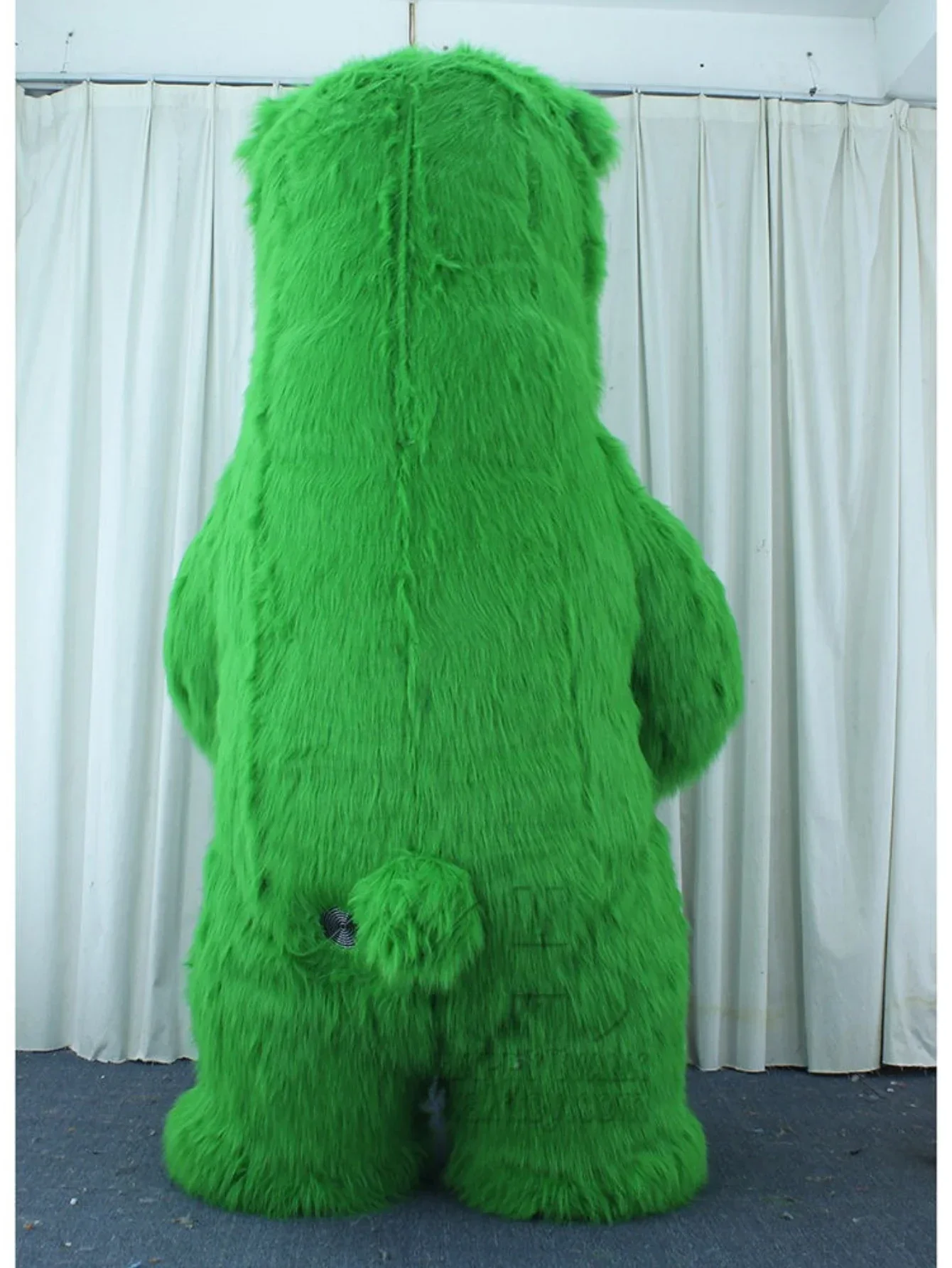 Furry Green Bear Inflatable Ma - огляд і ціна Suits